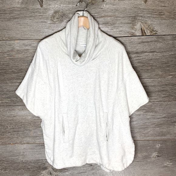 Aritzia Community - Picture 1 of 5